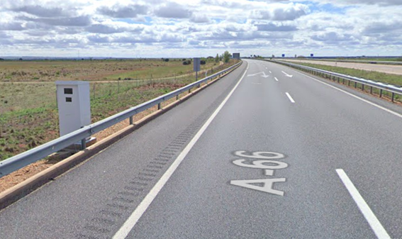 Radar de la A-66, justo antes del desvío a Ardón y Valdevimbre. | GOOGLE MAPS