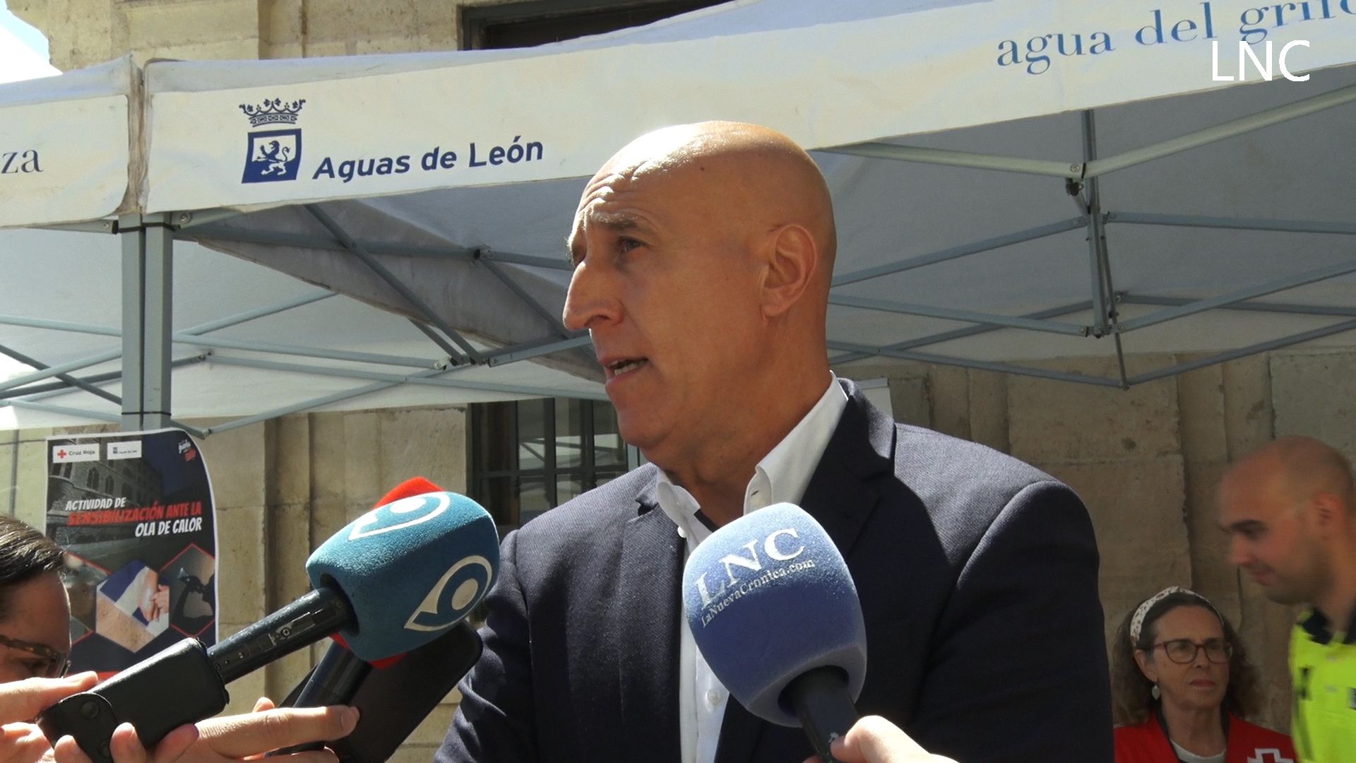 Declaraciones del alcalde de León sobre las nuevas plazas de aparcamiento “reservadas para mujeres”