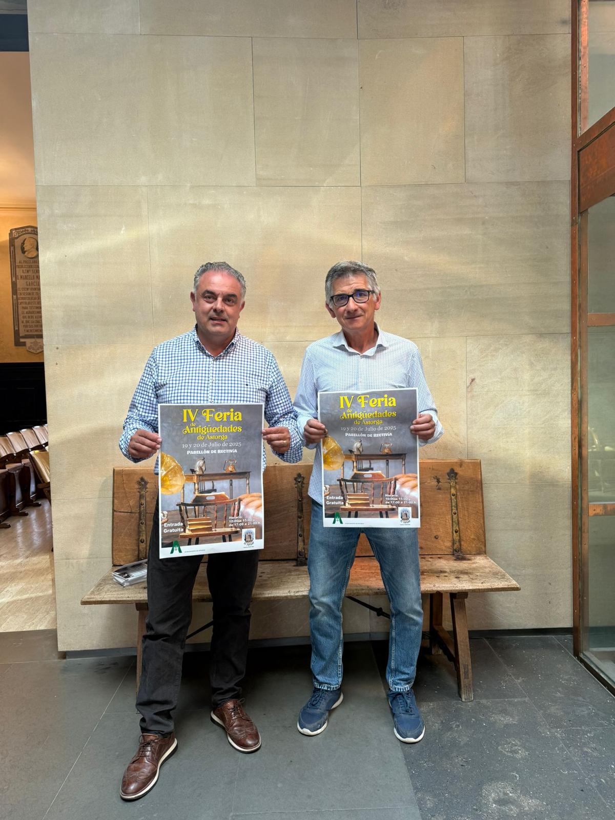 Presentación de la IV Feria de Antigüedades de Astorga. | L.N.C. Presentación de la IV Feria de Antigüedades de Astorga. | L.N.C.