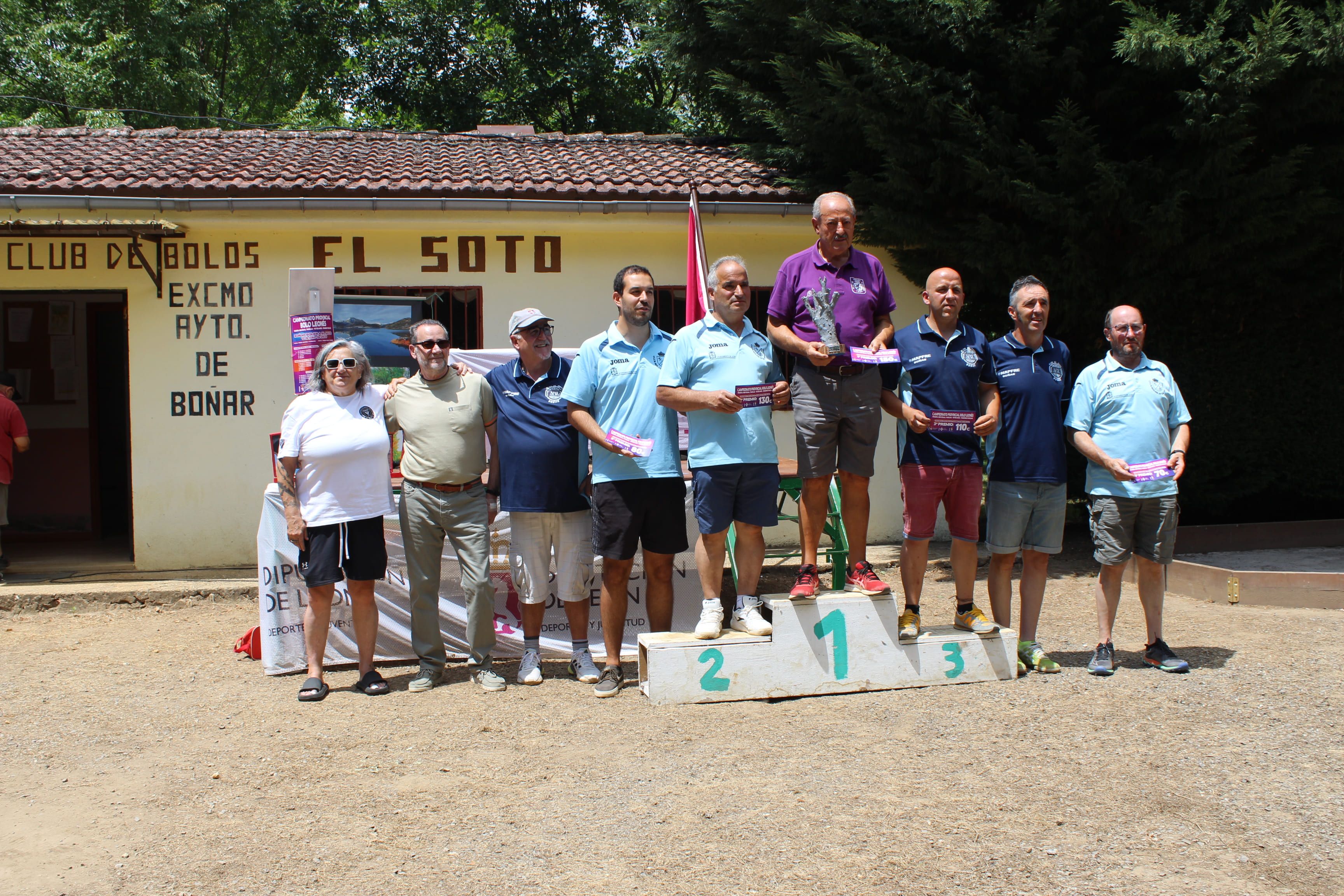 Uno de los pódium de la competición. ALFREDO HURTADO