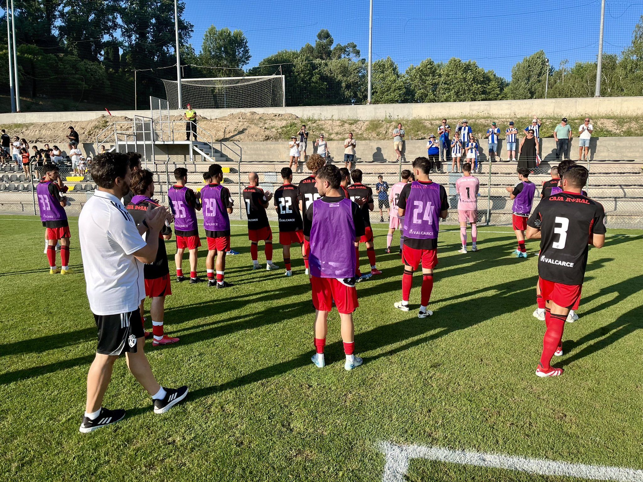 La Ponferradina jugó con canteranos más de una hora de partido. PONFERRADINA