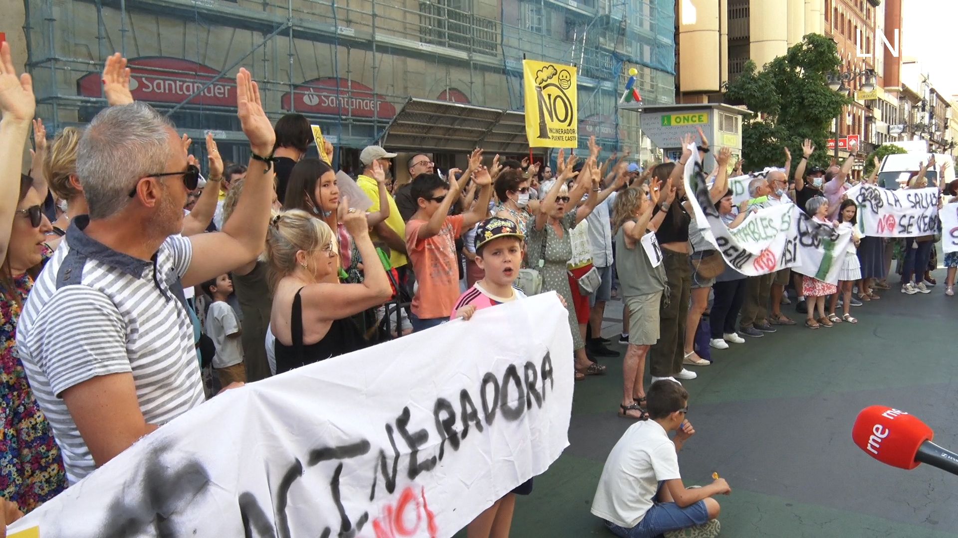 Más de 2.000 firmas contra el parque de energías renovables de Puente Castro