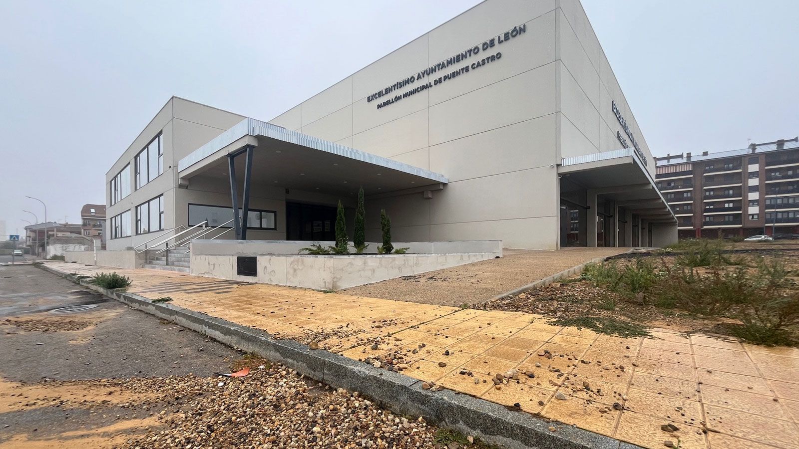 Una imagen del pabellón de Puente castro. |L.N.C.