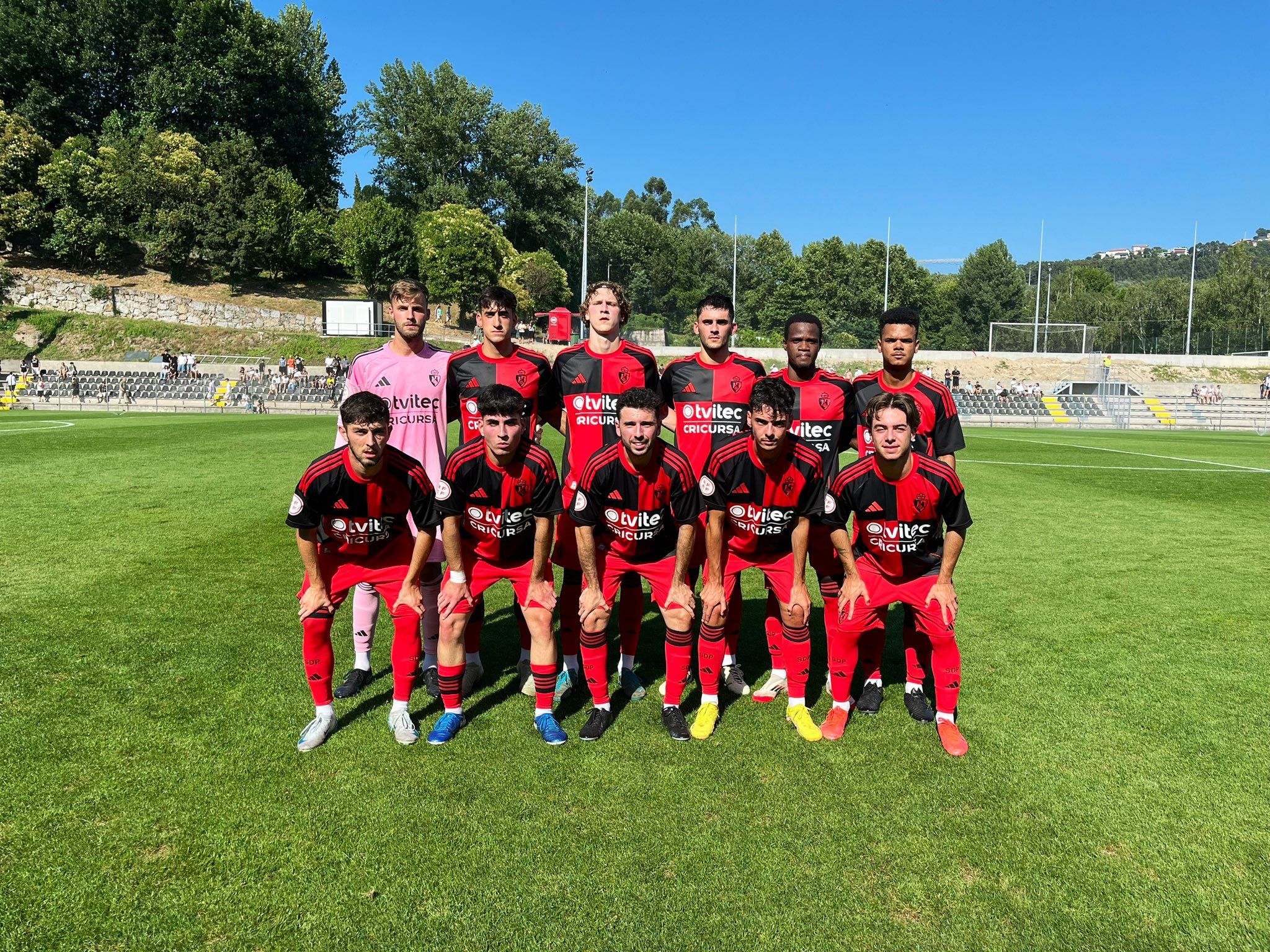 Once, compuesto casi en su totalidad por jugadores del filial, con el que salió la Ponferradina ante el Vitoria. | SDP