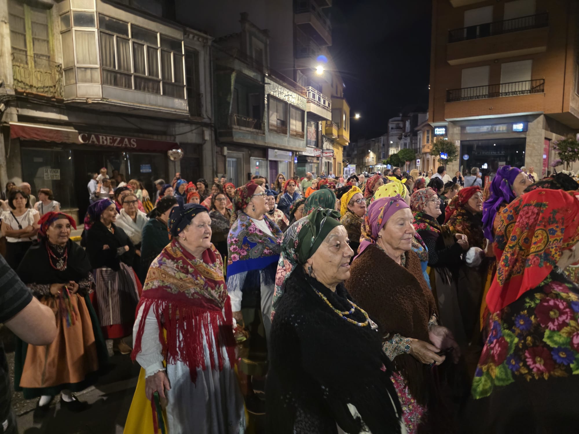La ronda contó con la destacada participación de Francis y la Escuela de Pandereta. |L.N.C.