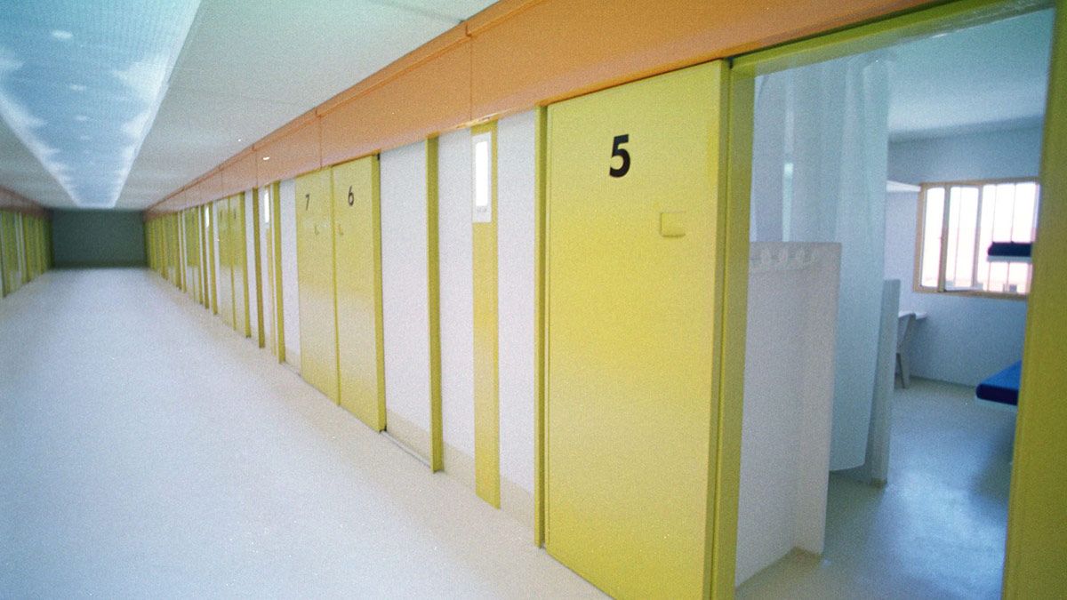 Instalaciones interiores del centro penitenciario leonés de Villahierro en Mansilla de la Mulas. | MAURICIO PEÑA
