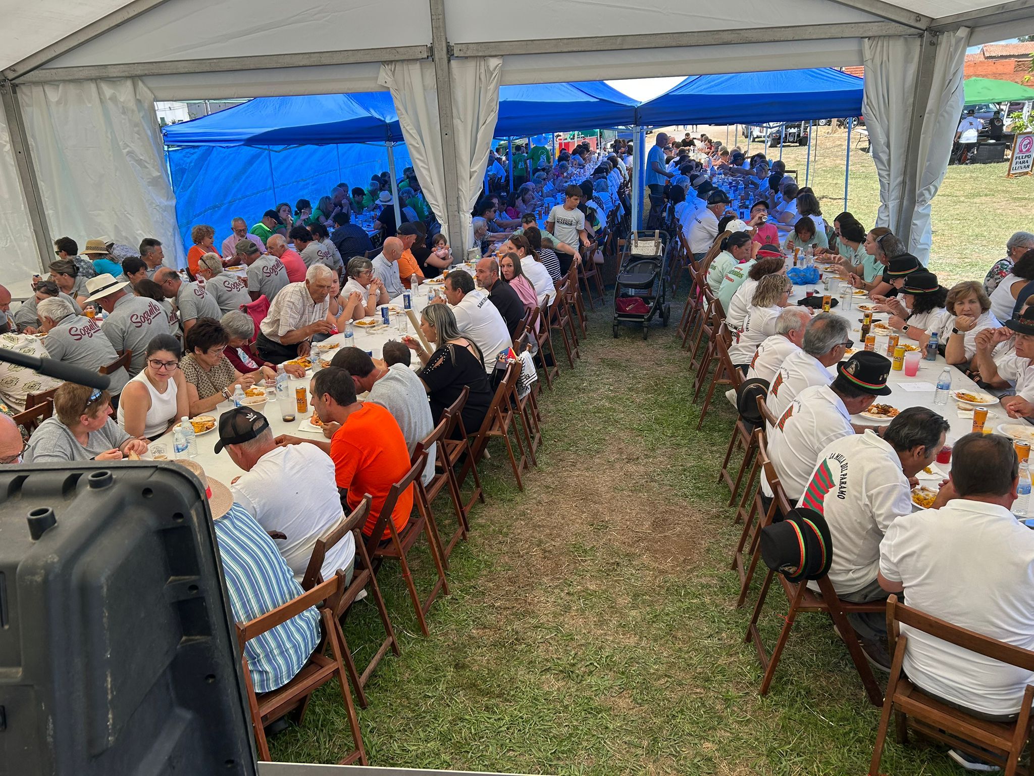 Decenas de parameses se animaron a participar en la fiesta. | L.N.C.