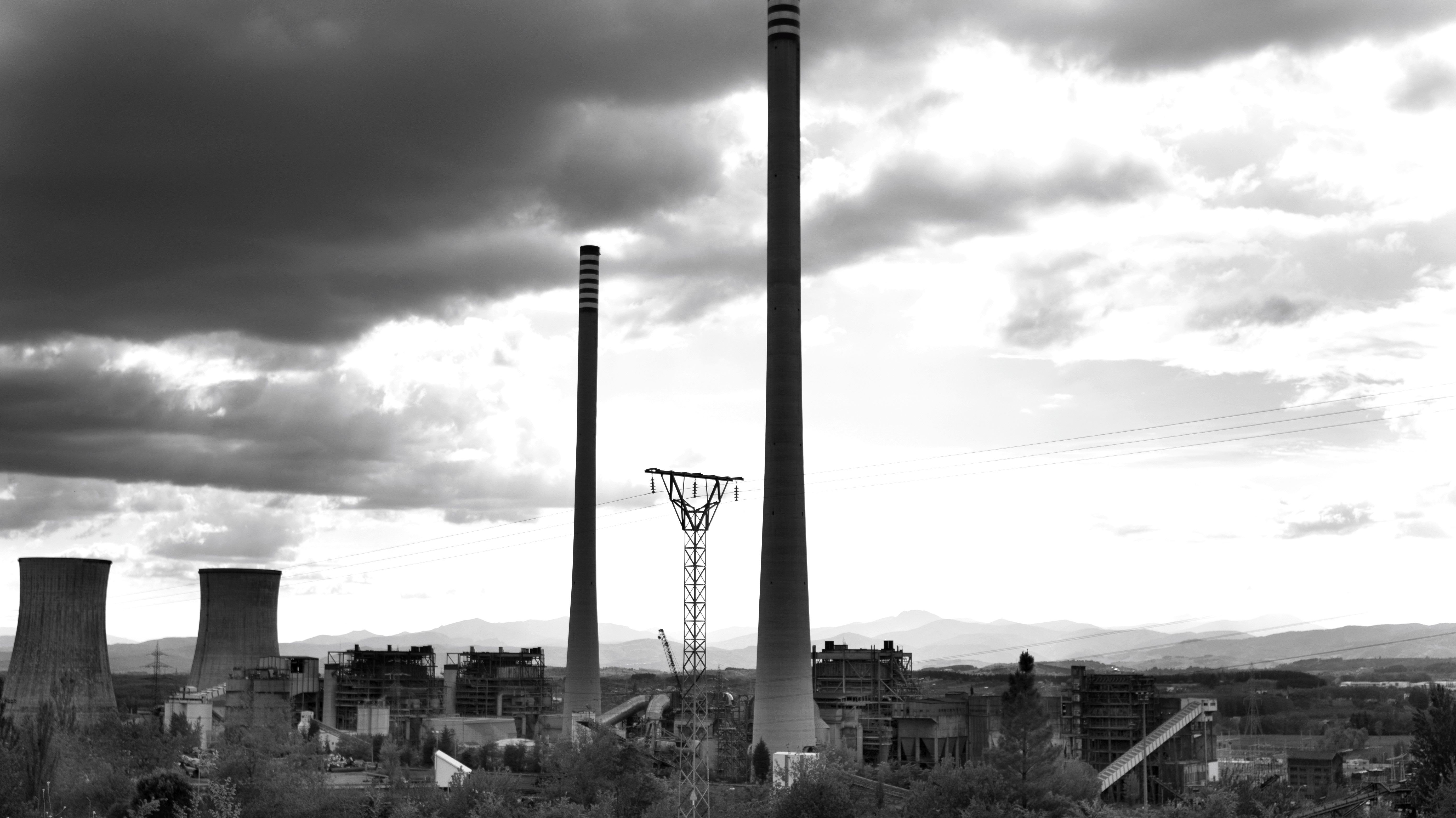 La Térmica de Cubillos del Sil. Vista general. | OLGA ORALLO