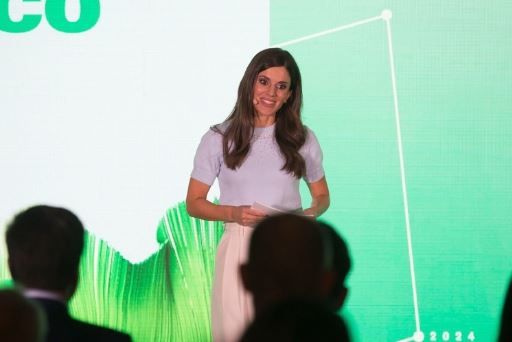 La presentadora ponferradina Lorena Baeza. | @lorenabaeza_ en Instagram