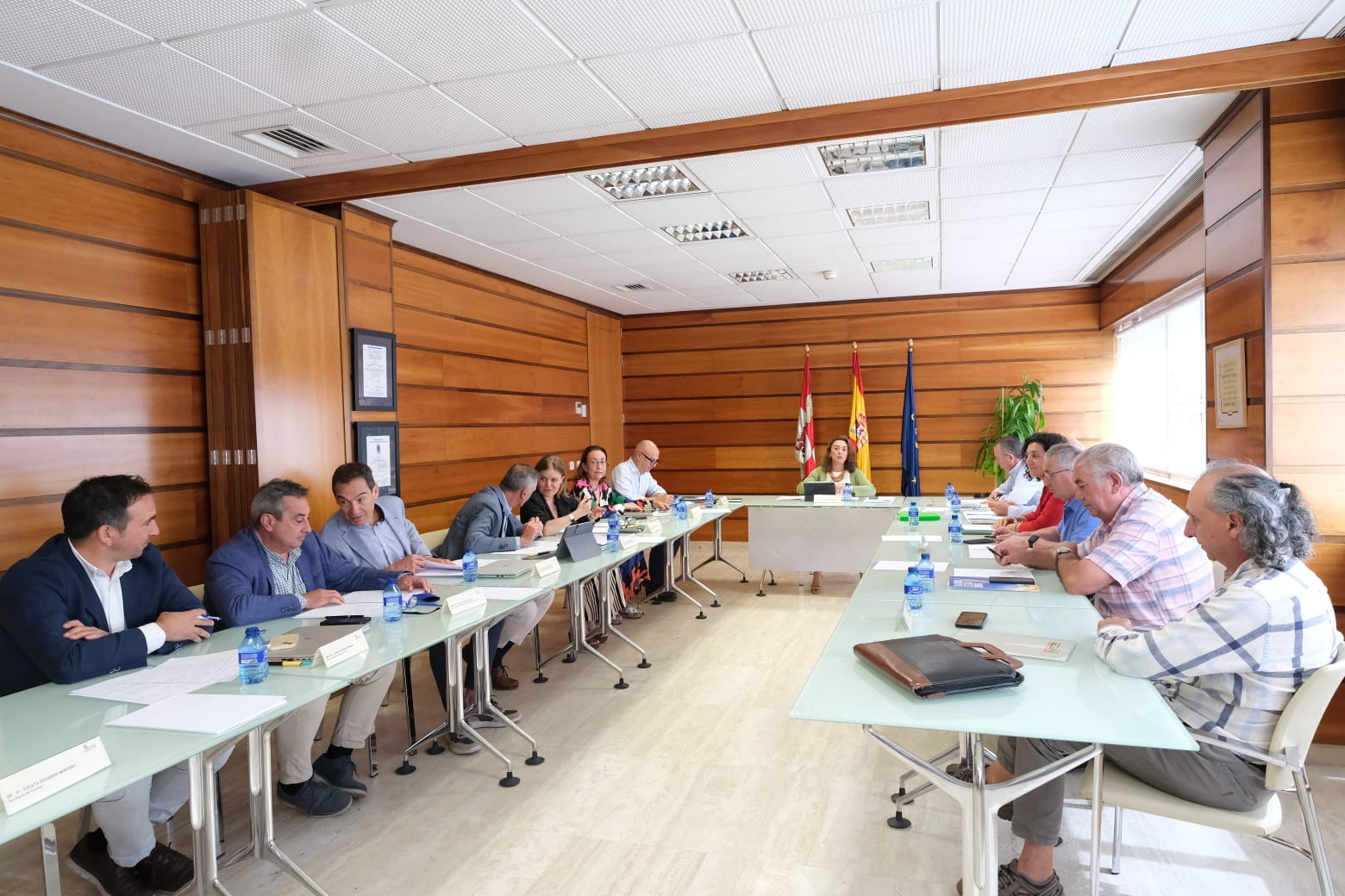 Reunión del Consejo Agrario Regional este martes en Valladolid. | L.N.C. Reunión del Consejo Agrario Regional este martes en Valladolid. | L.N.C.