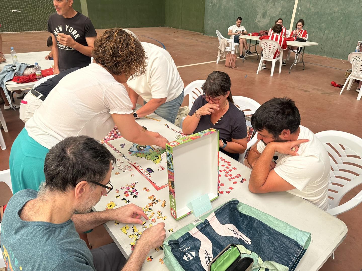 Los participantes mostraron mucha concentración durante el concurso. | L.N.C.