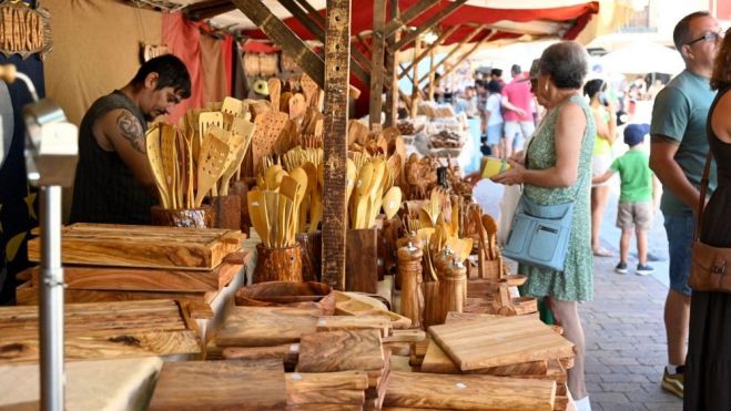 Medio centenar de puestos darán forma al mercado.