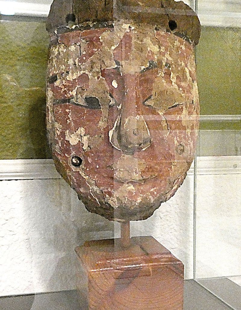 Máscara de momia, representando a un hombre