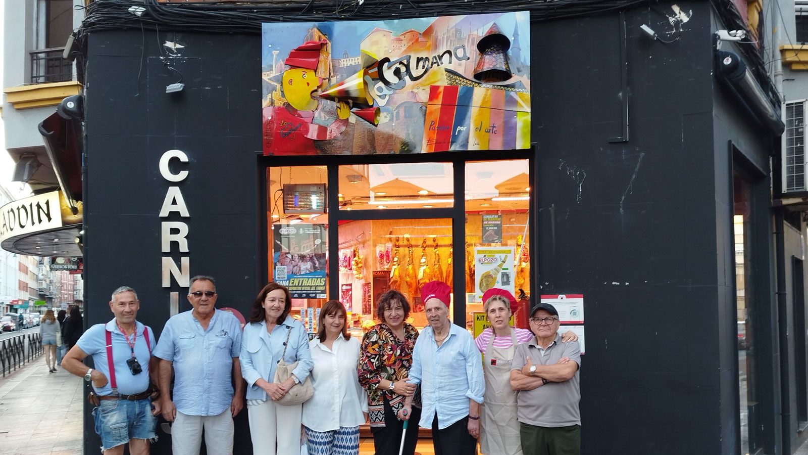 Asistentes a la presentación del cartel. | VICENTE GARCÍA