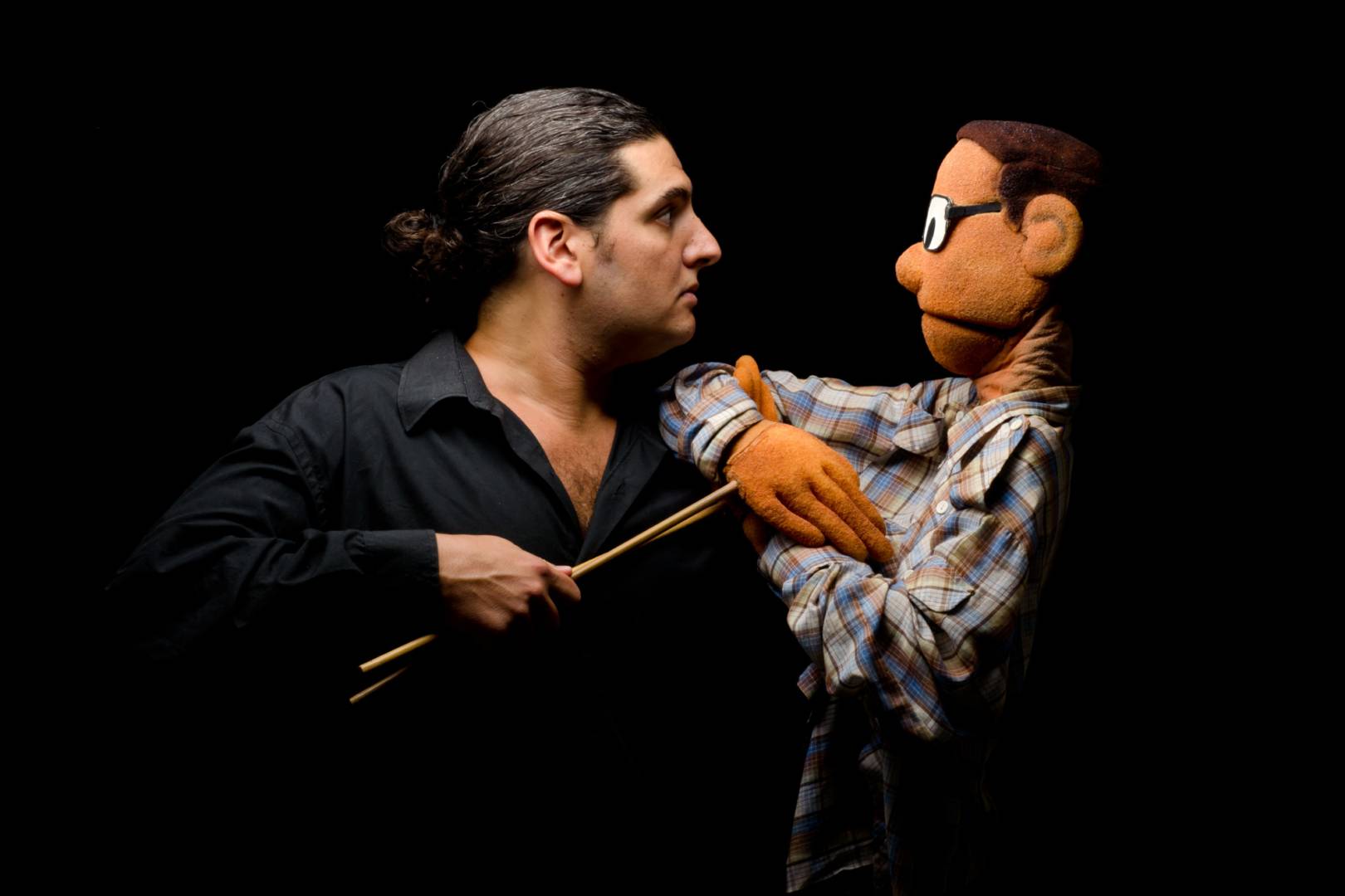 Algadefe acogerá este viernes la obra ‘Títeres a cielo abierto’ de Manu Mansilla. | ALTERNATIVA TEATRAL