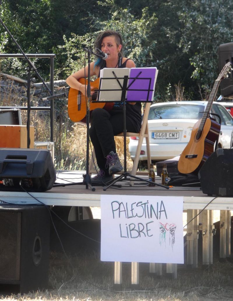 Uno de los conciertos durante la jornada del sábado en Palacios de Fontecha. | L.N.C. Uno de los conciertos durante la jornada del sábado en Palacios de Fontecha. | L.N.C.