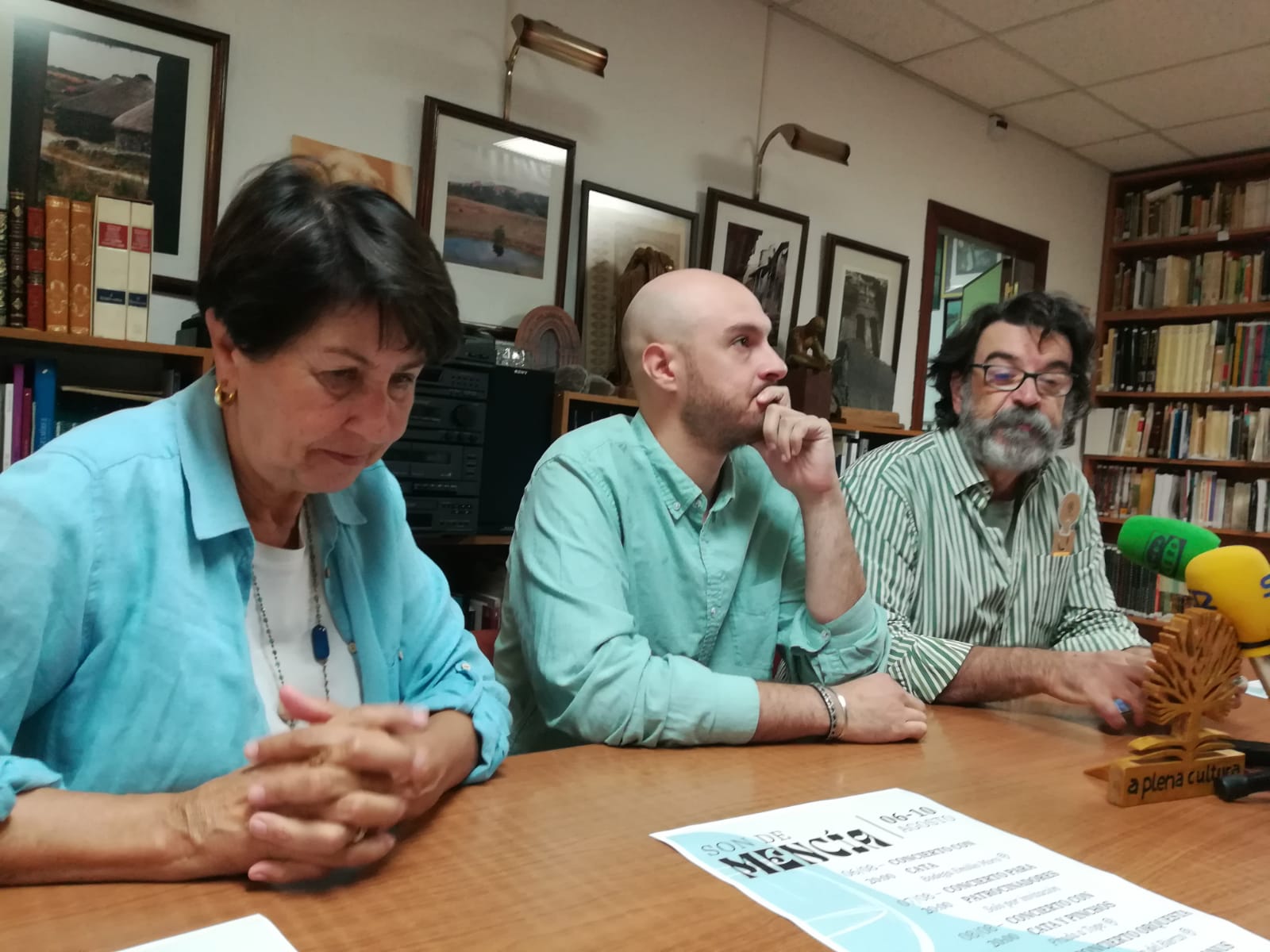 Presentación de Son de Mencía en el IEB. | MAR IGLESIAS