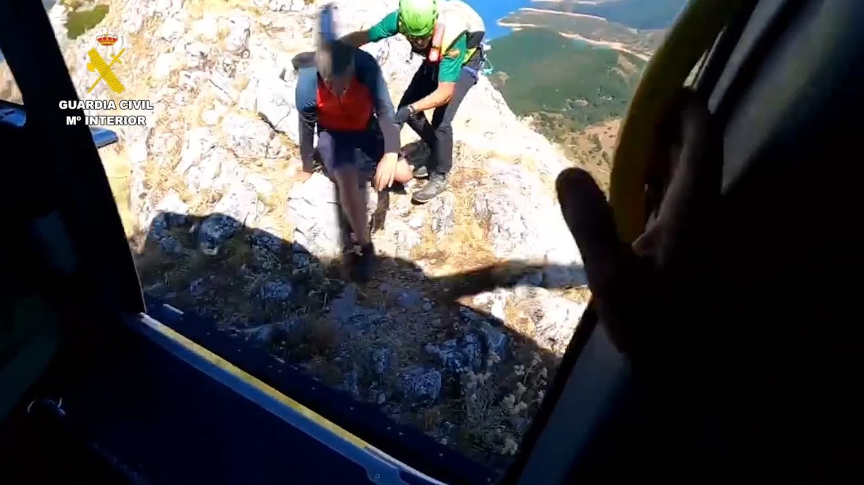 Rescatado un montañero enriscado en la cima del pico Gilbo Rescatado un montañero enriscado en la cima del pico Gilbo