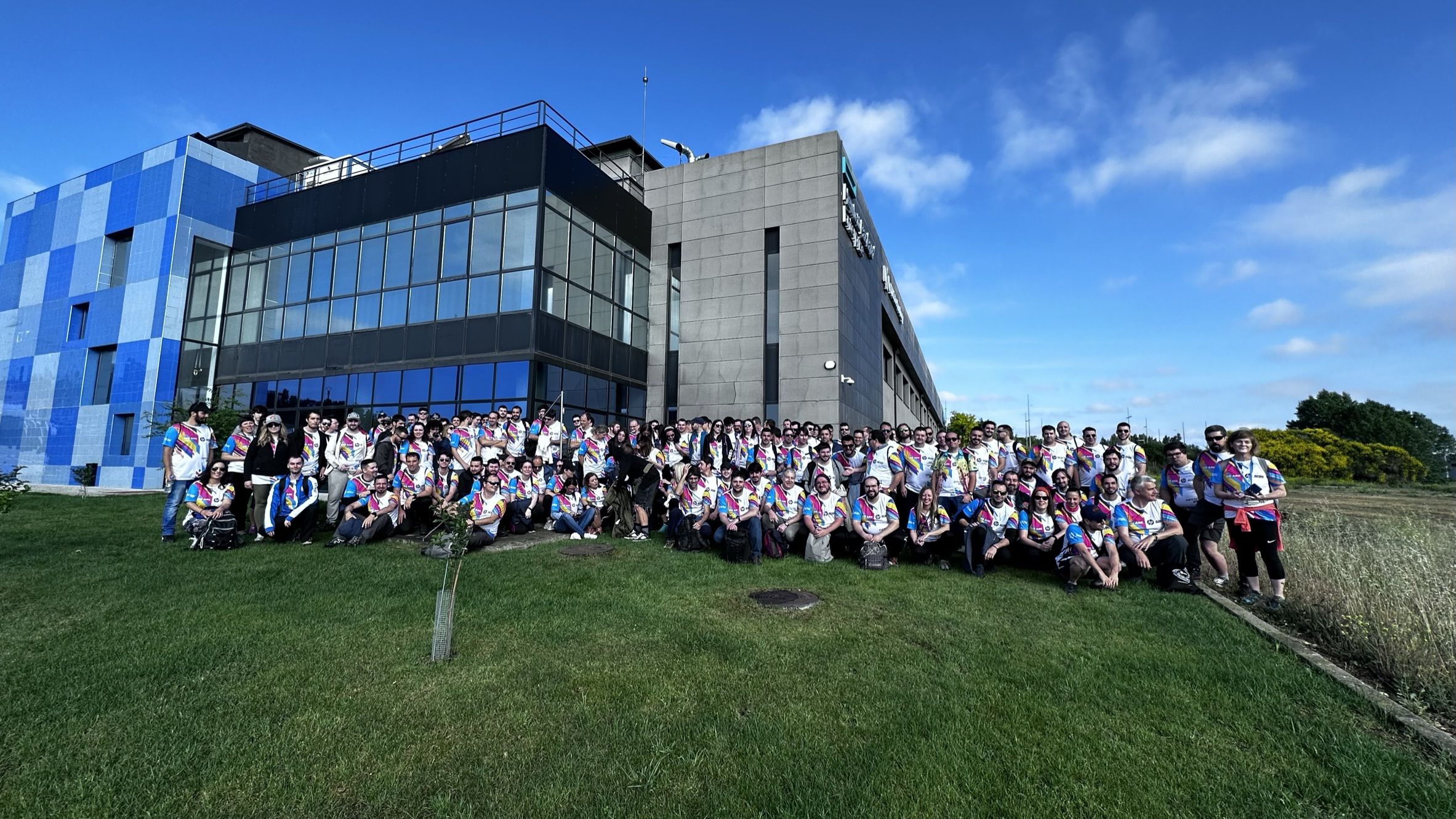 Desde León crean, mantienen y actualizan el código que facilita que un sinfín de ideas creativas se materialicen. | HP SCDS