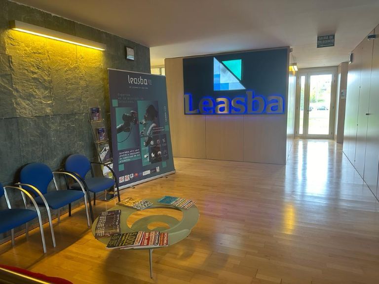 Ofrece soluciones digitales con sentido común para crecer con seguridad. | LEASBA