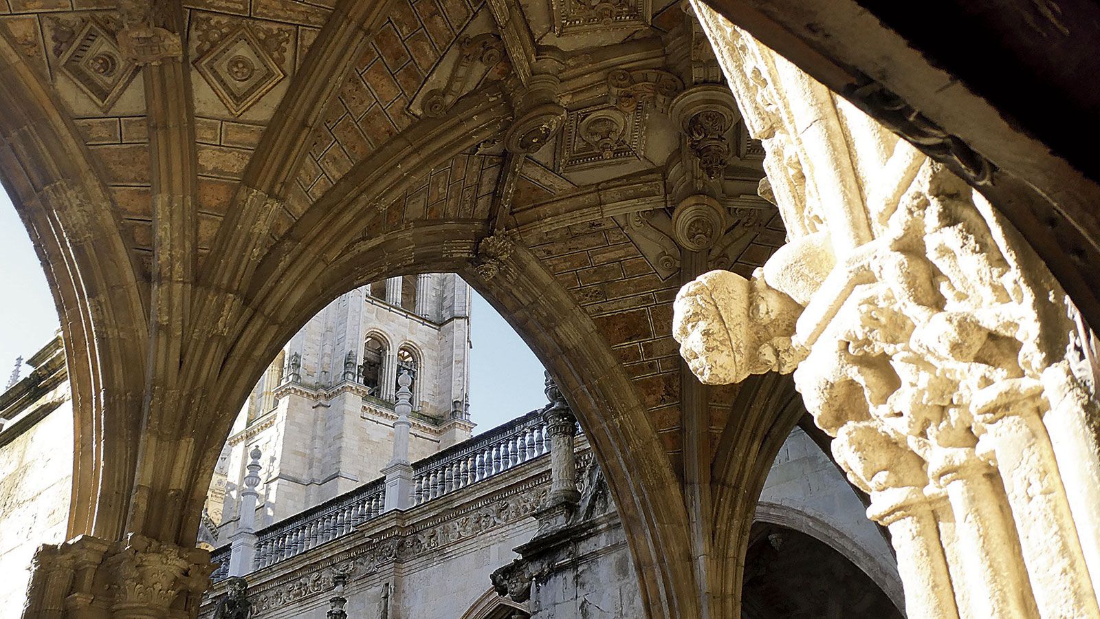 | REPORTAJE GRÁFICO DE GREGORIO FERNÁNDEZ CASTAÑÓN