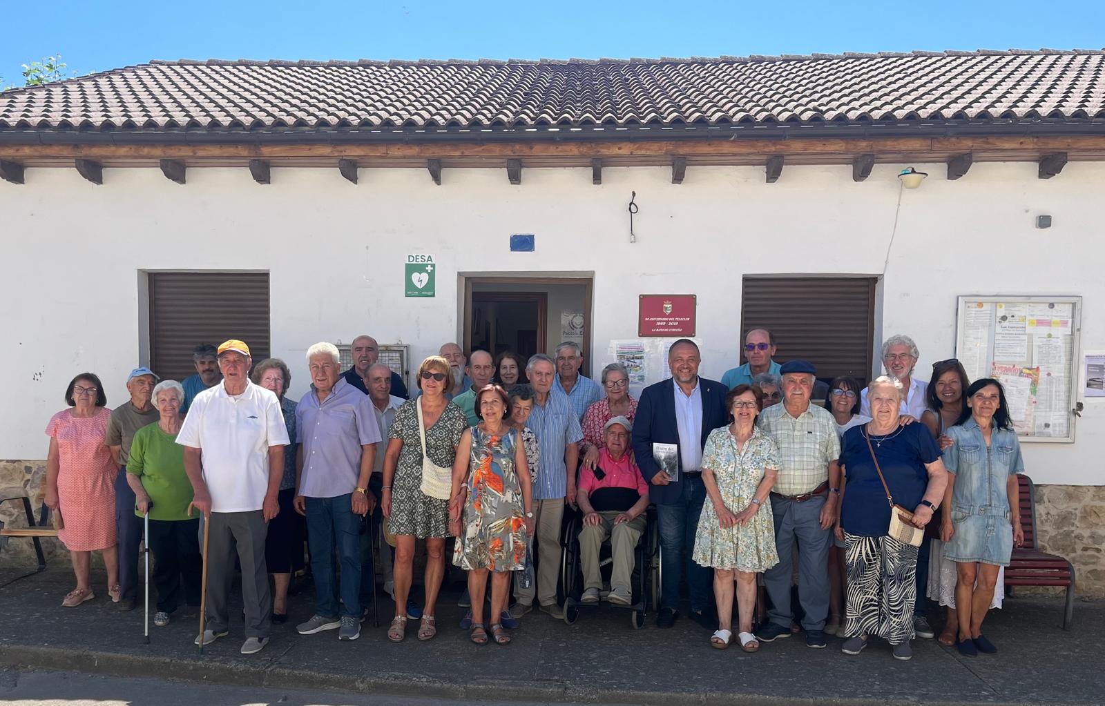 La Diputación de León homenajea a la escuela rural con un filandón en La Mata de Curueño