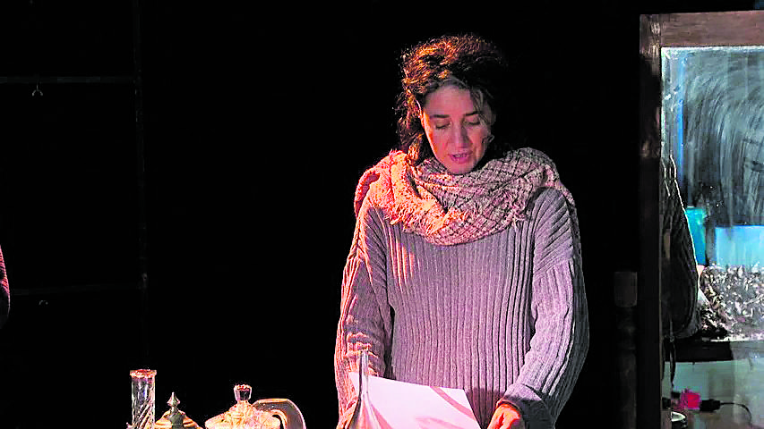 Una escena de la obra ‘La regenta’ a cargo de Kamante Teatro. | RTPA