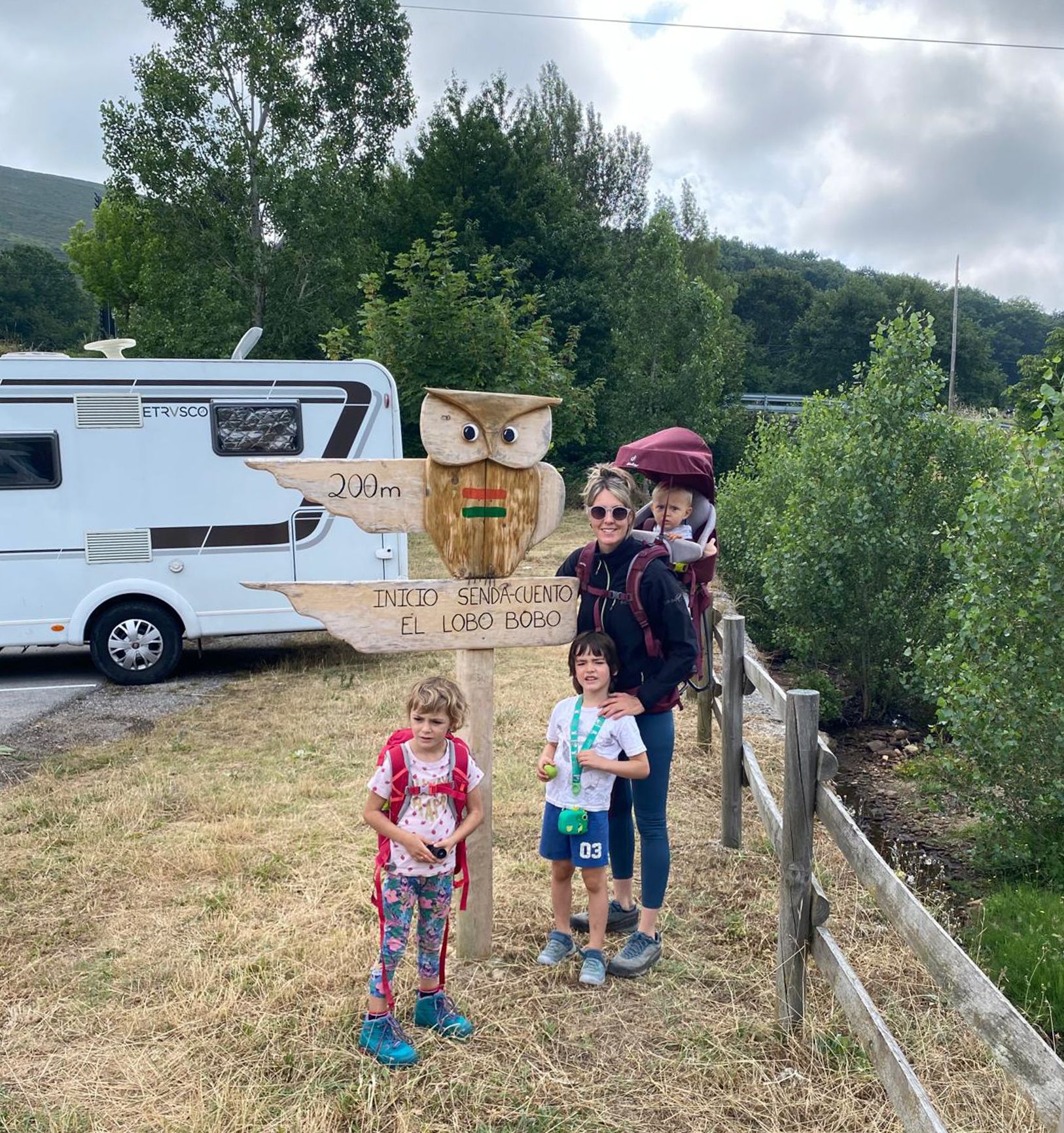 Inicio del recorrido en el área de autocaravanas. | ALICIA G. BERMEJO