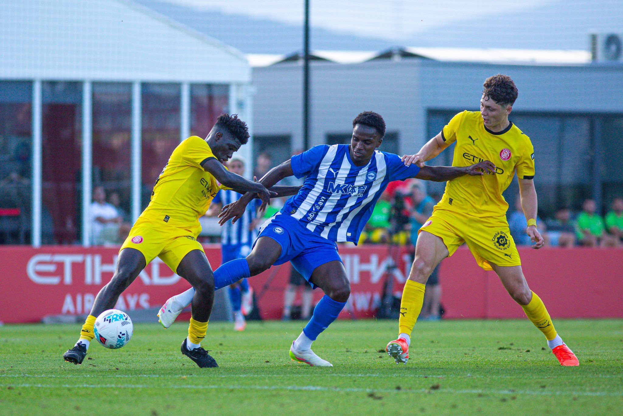 Diallo, con el Alavés durante un partido de pretemporada. | ALAVES