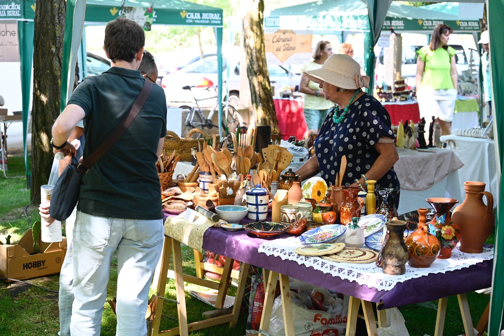 XXIV Feria de Artesanía de Val de San Lorenzo (3) XXIV Feria de Artesanía de Val de San Lorenzo (3)