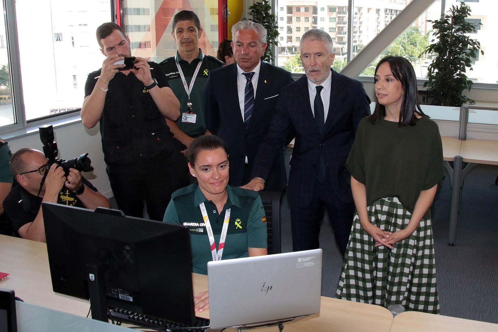 Imagen de archivo de la visita del ministro Marlaska a la Cibercomandancia de la Guardia Civil | Peio García (ICAL)