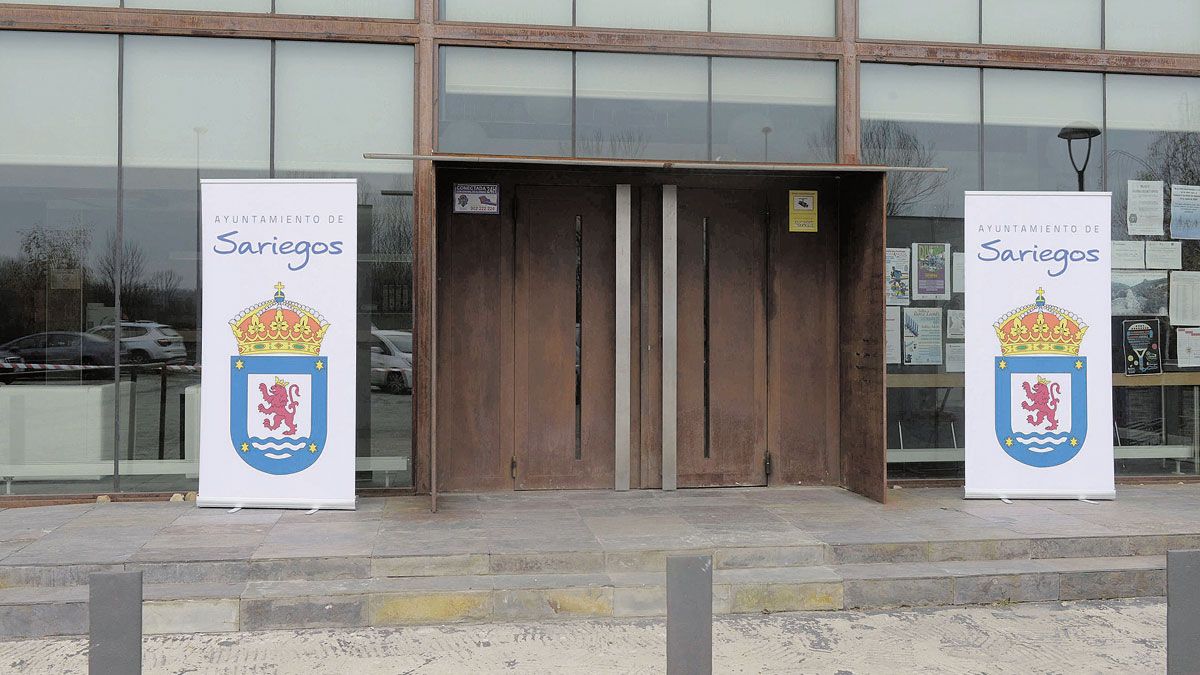 El Ayuntamiento de Sariegos vive una situación crítica.|MAURICIO PEÑA