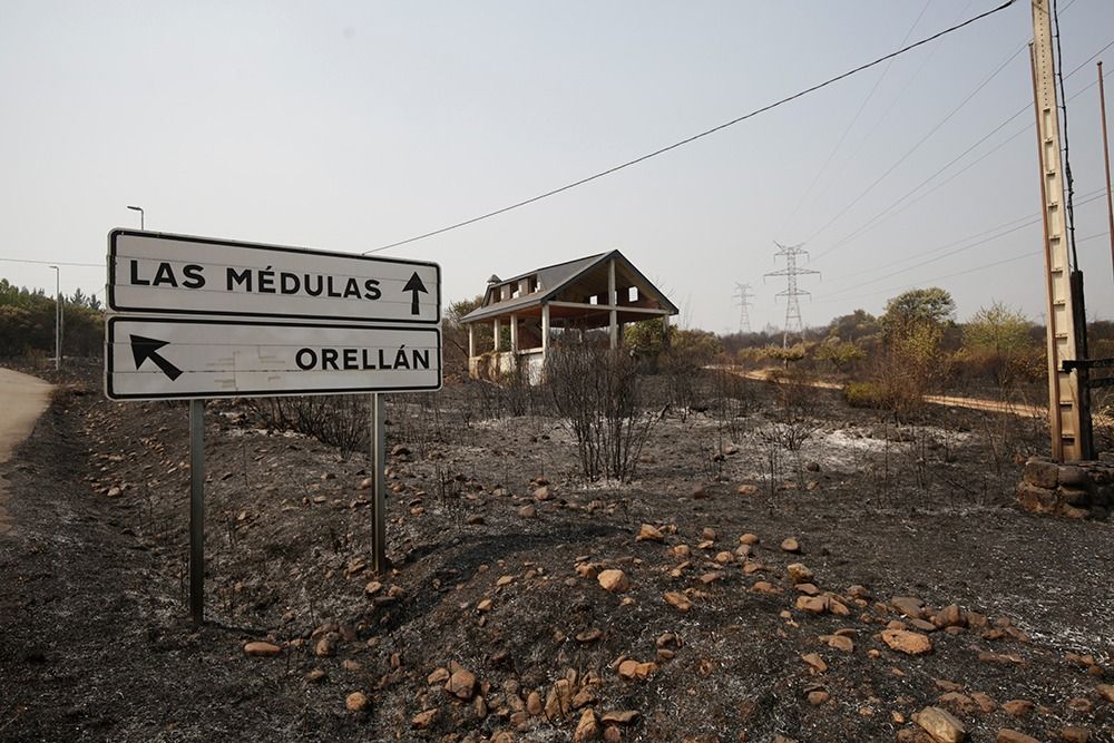 El incendio ha dejado paisajes totalmente calcinados. | FERNANDO OTERO