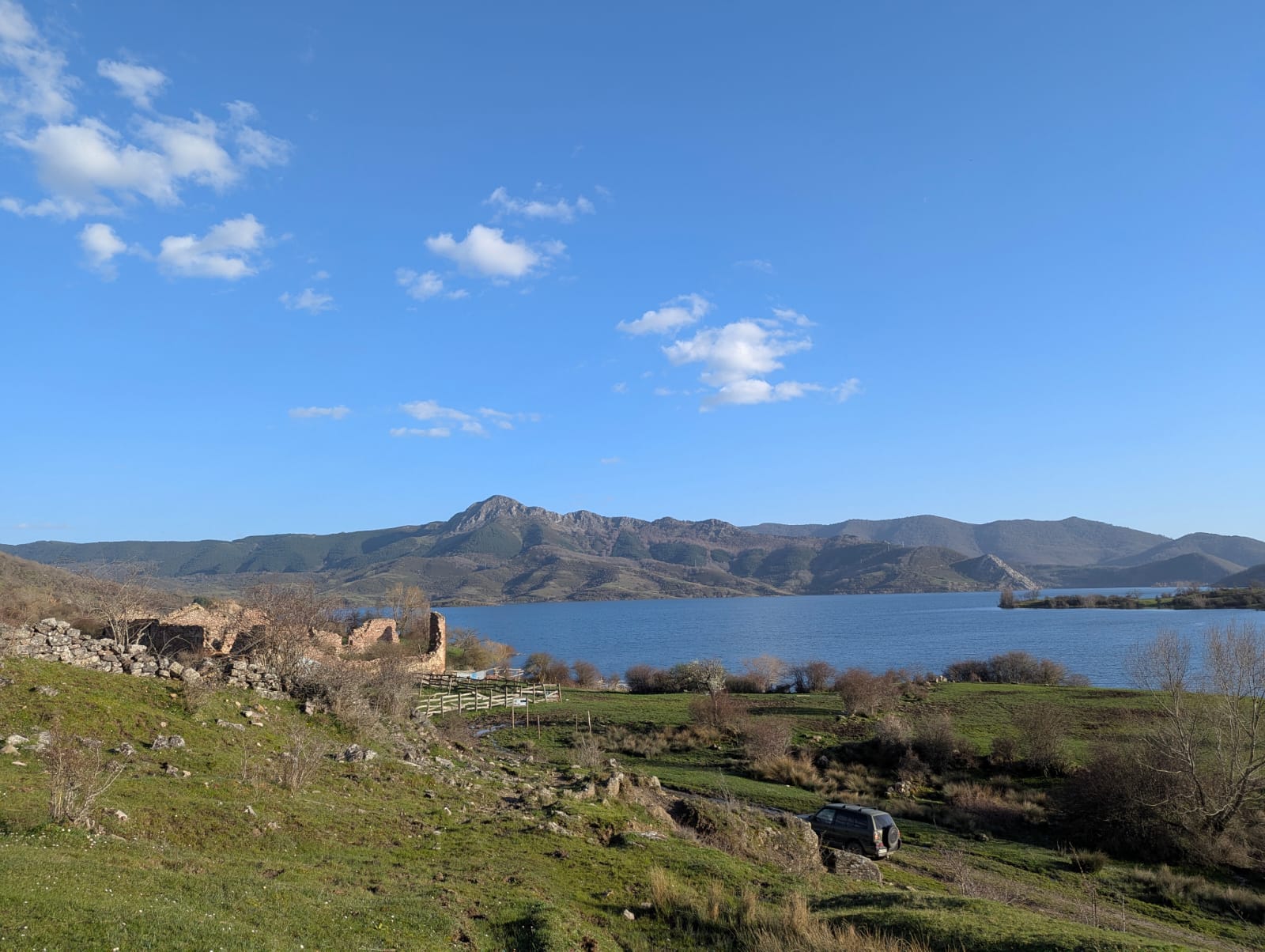 Diversas iniciativas están ayudando a que el pueblo de Utrero recobre poco a poco la vida. | ALFREDO HURTADO