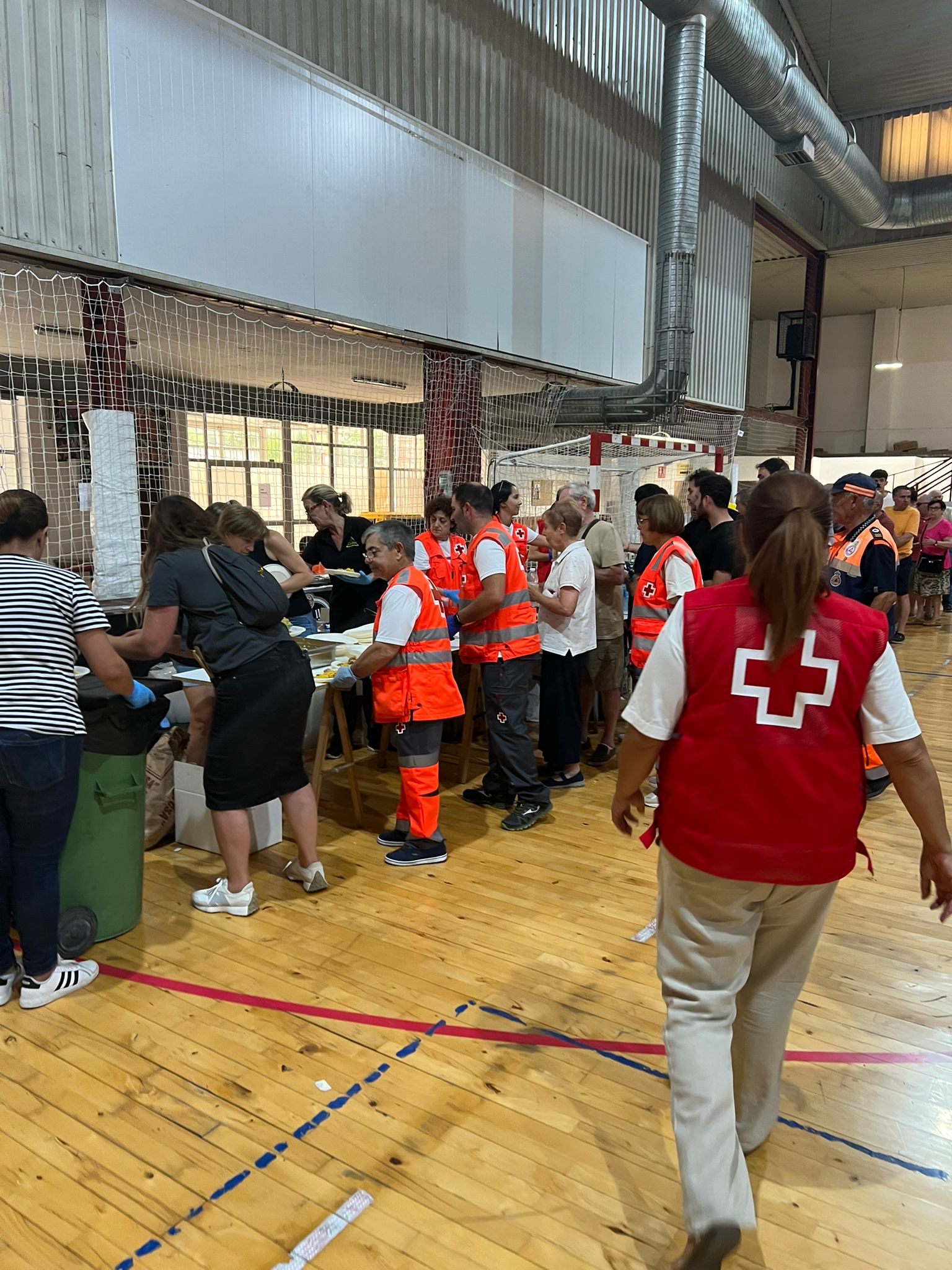 Cruz Roja en  pone en marcha un nuevo albergue en La Bañeza, con 100 camas