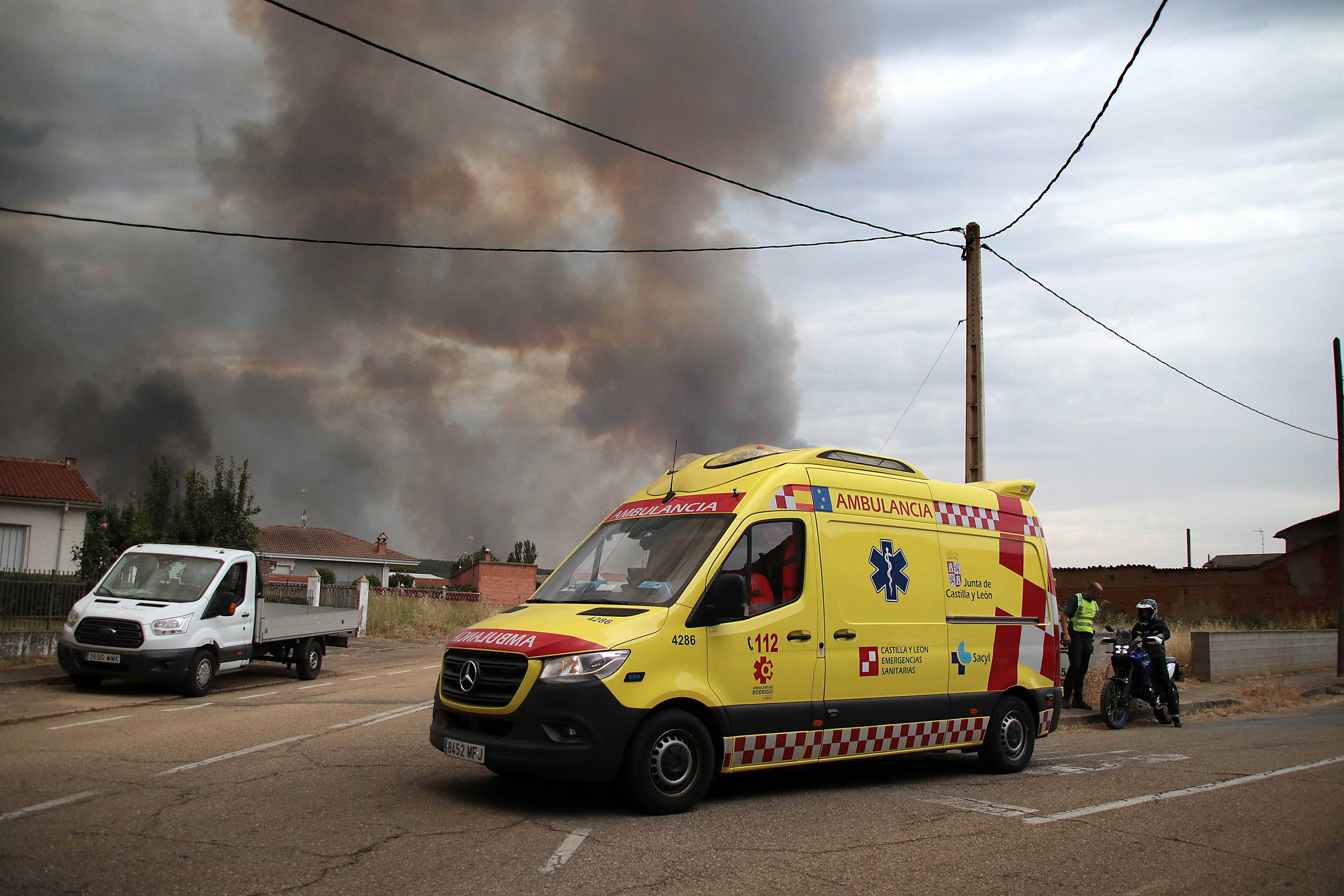 Así avanza el incendio de Herreros de Jamuz 