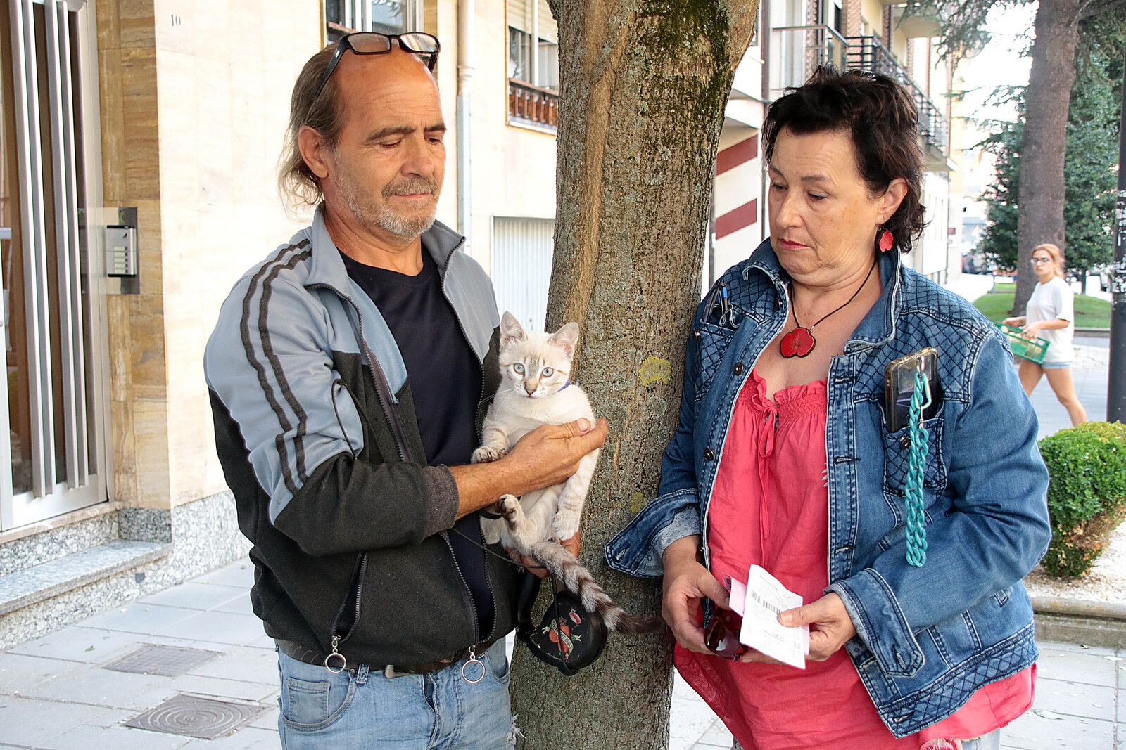  Astorga acoge a los evacuados por el incendió de la Valdería. | ICAL