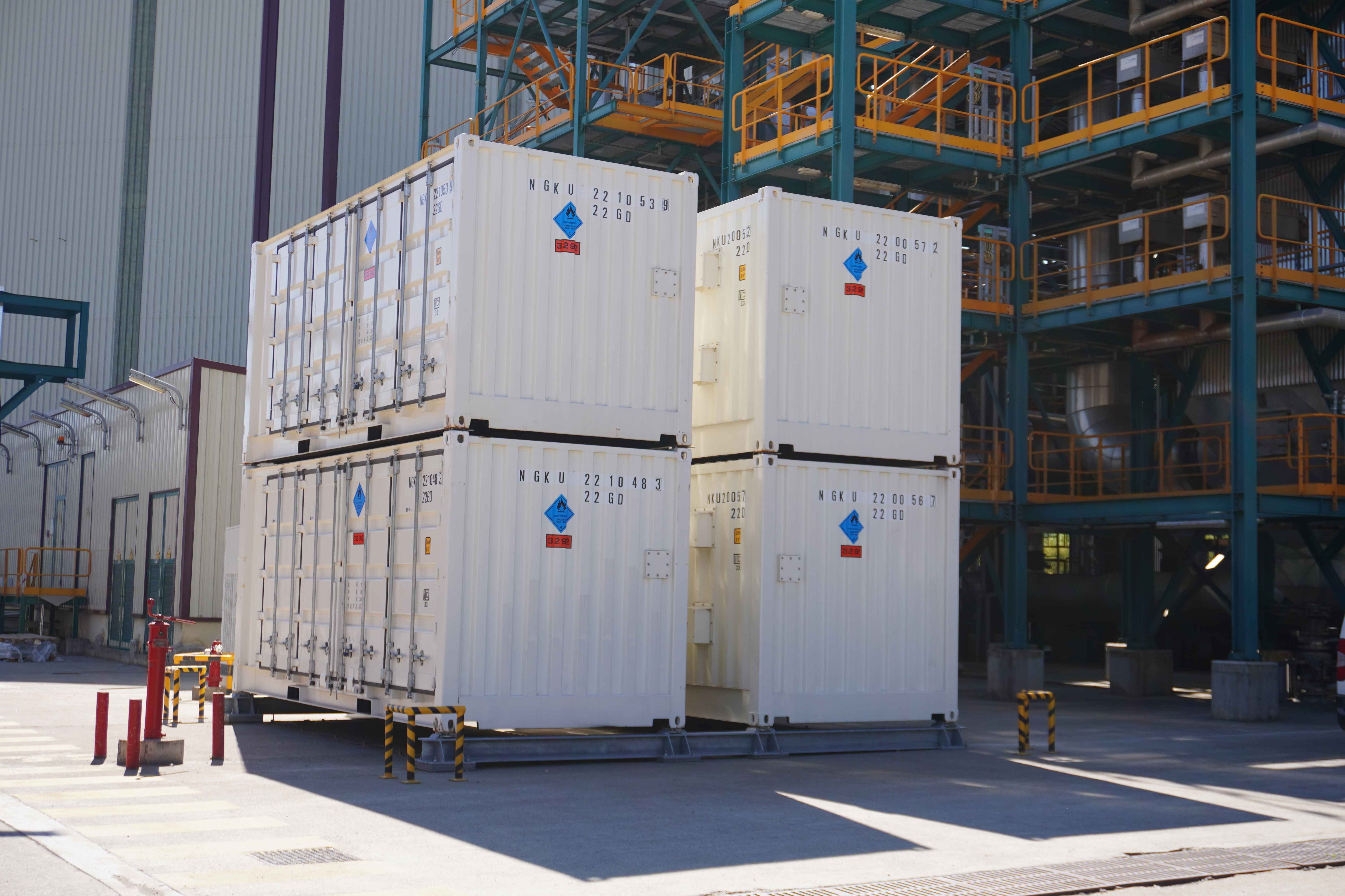 Baterías de sodio-azufre (NaS).