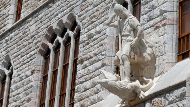 2 Este San Jorge y el dragón es obra de Andrés 2 Este San Jorge y el dragón es obra de Andrés