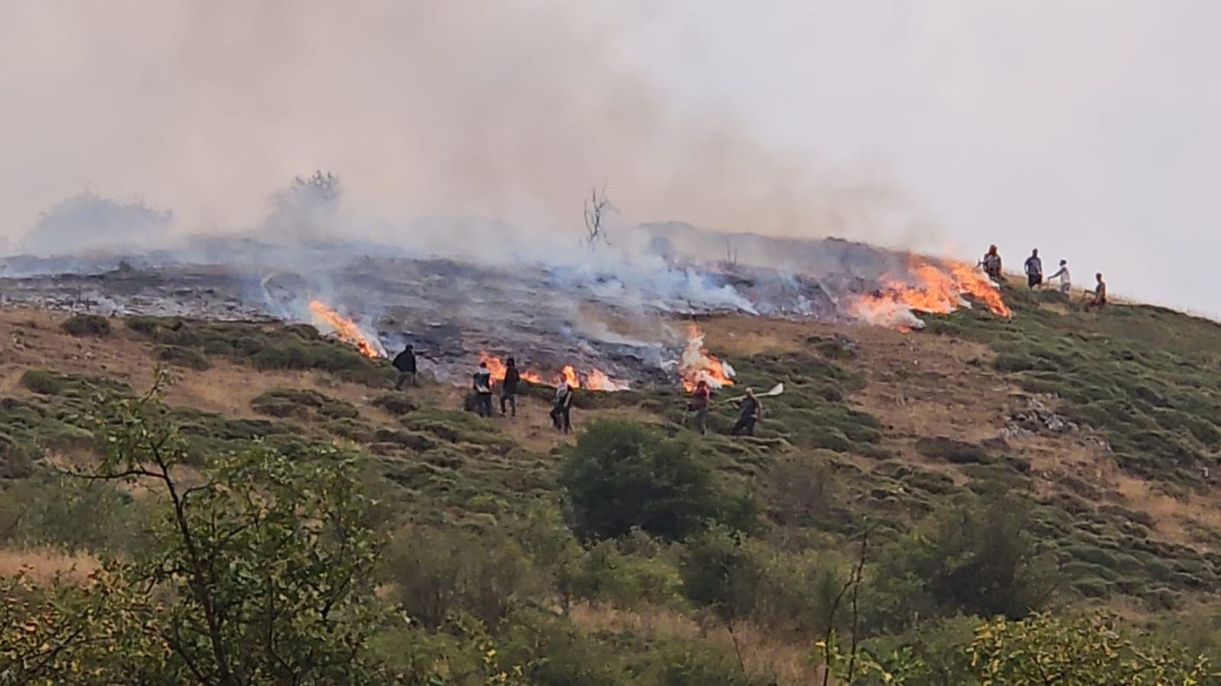 Numerosos vecinos acudieron al toque de campanas| RESCU