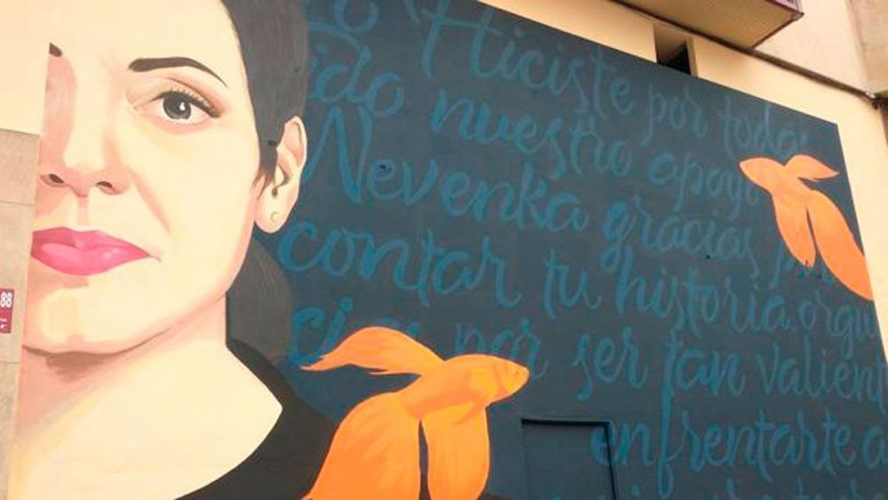 Mural de Nevenka Fernández en la calle La Paz de Ponferrada. | M.I.