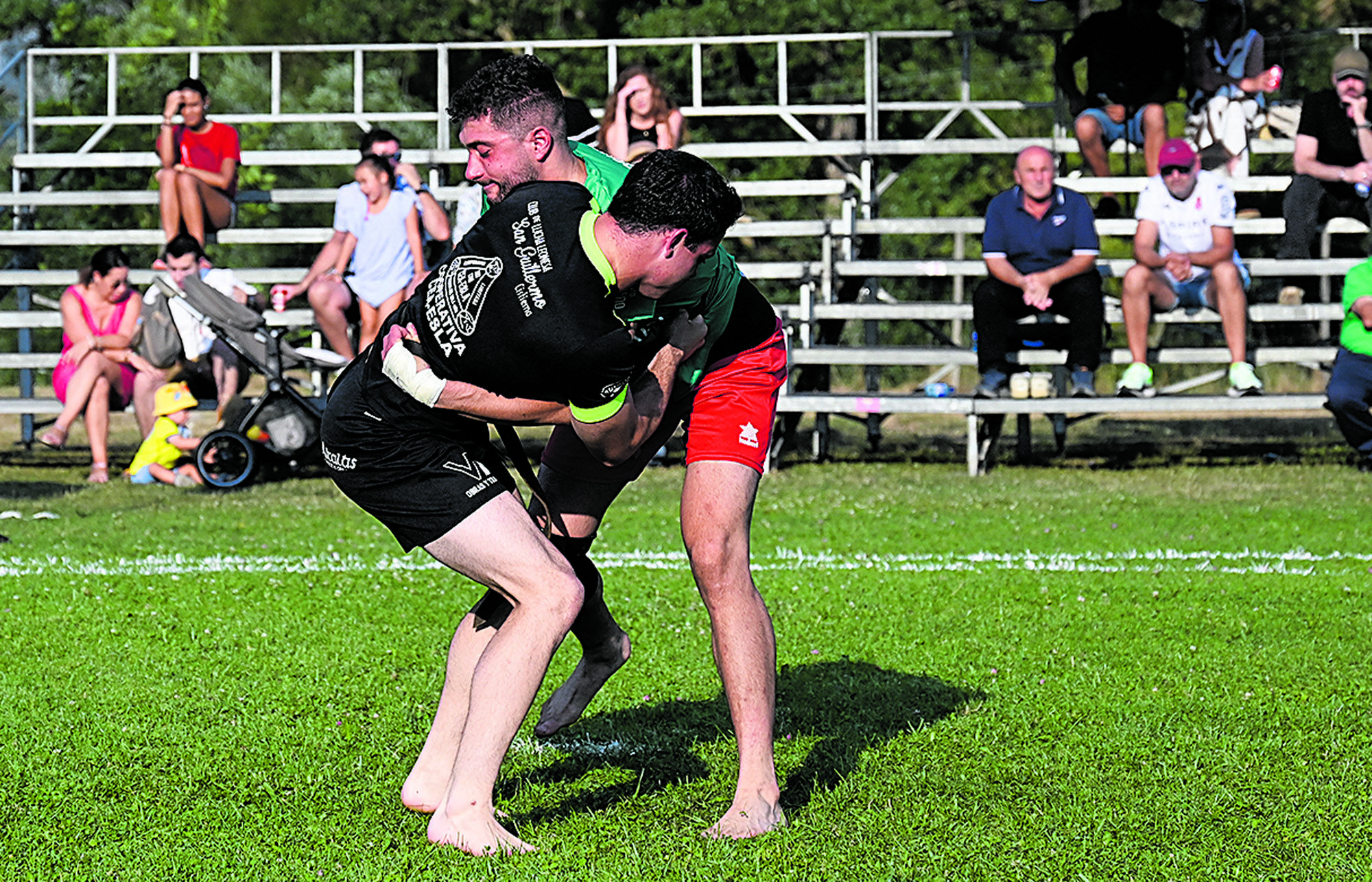 David Riaño y David Fernández ofrecieron un combate de poder a poder en Prioro / SAÚL ARÉN