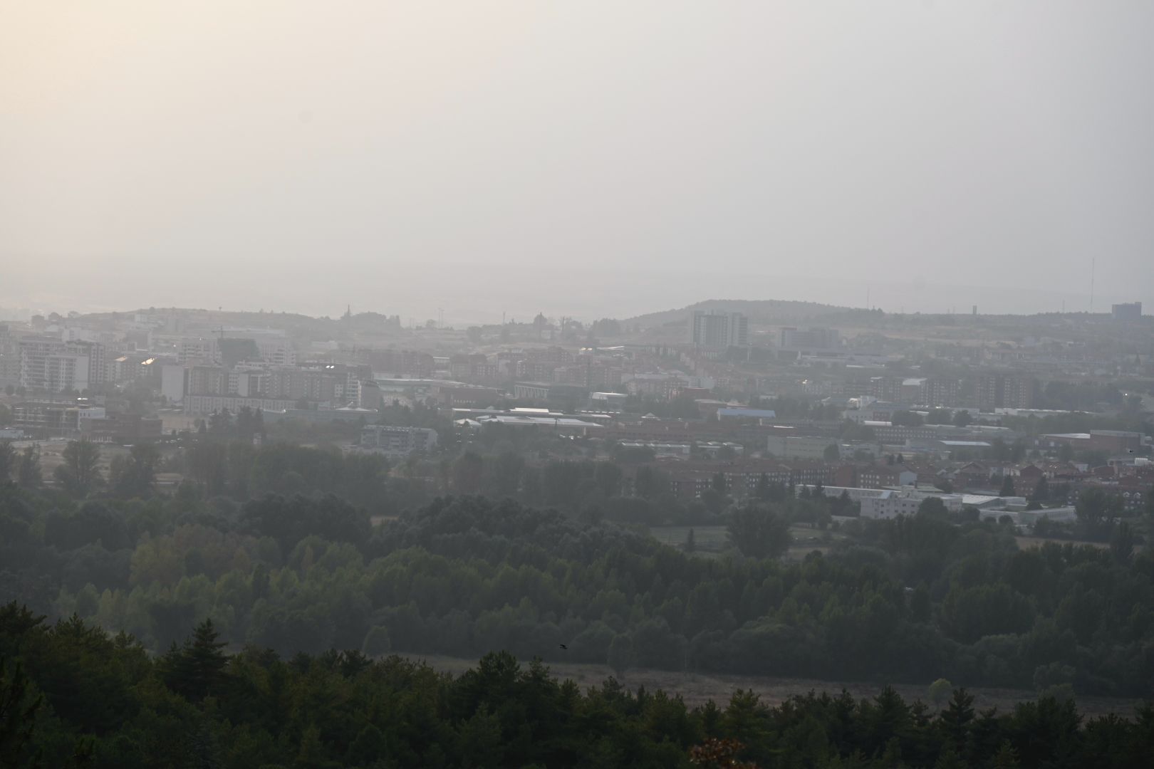 Imagen de la contaminación presente en León. | SAÚL ARÉN
