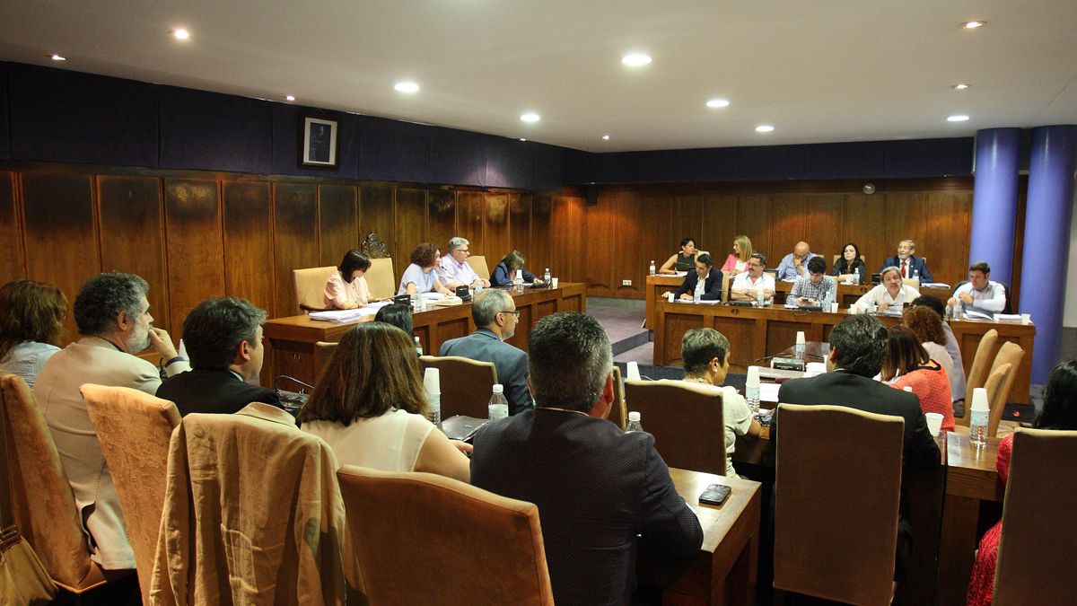 Imagen de archivo de un pleno del Ayuntamiento. | CÉSAR SÁNCHEZ (ICAL)