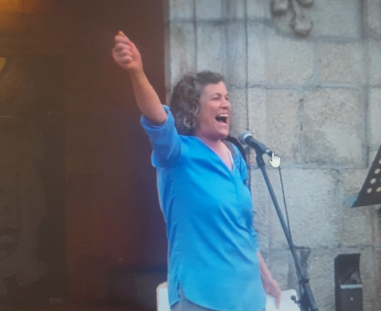 Fina se ha convertido en un emblema de la lucha berciana contra los fuegos. 