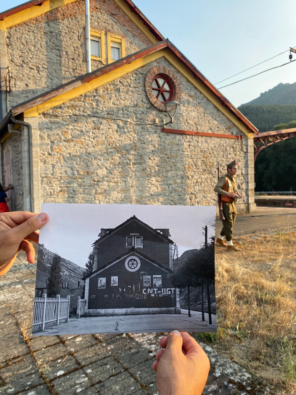 La noche en las trincheras (1) La noche en las trincheras (1)