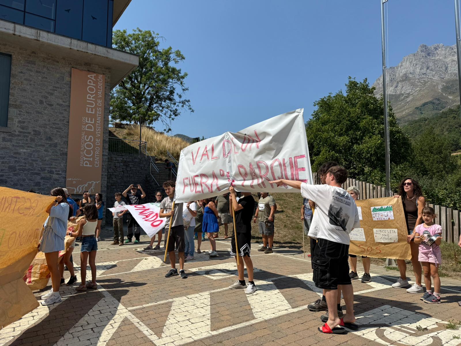 WhatsApp Image 2025 08 26 at 18.46.01 WhatsApp Image 2025 08 26 at 18.46.01