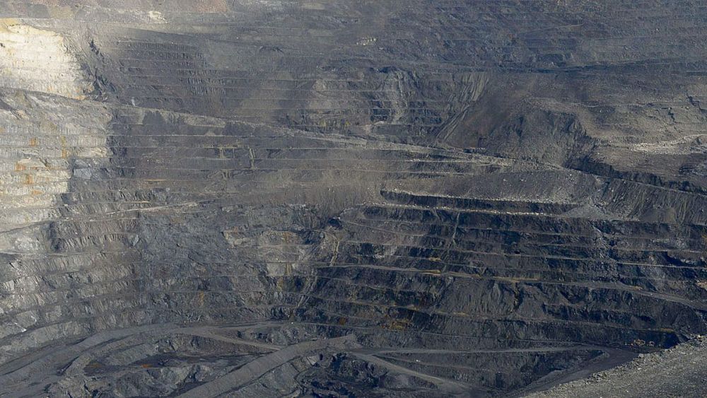 Una explotación minera a cielo abierto en una fotografía de archivo. MAURICIO PEÑA