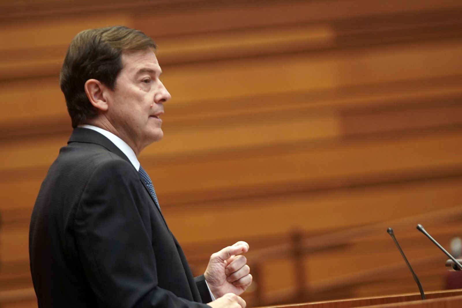 Comparecencia de Mañueco en las Cortes por la gestión de los incendios. | L.N.C.