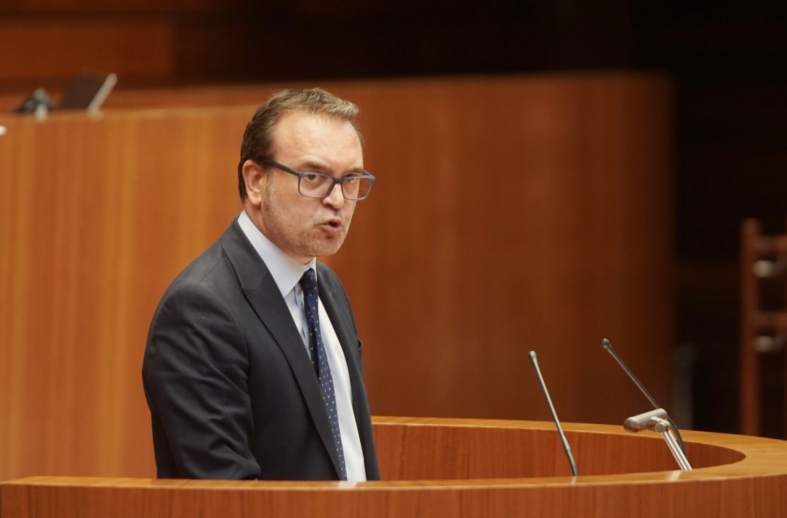 Comparecencia de Mañueco en las Cortes por la gestión de los incendios (10)